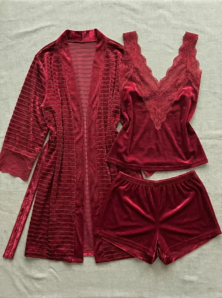 Picture of women's lingerie